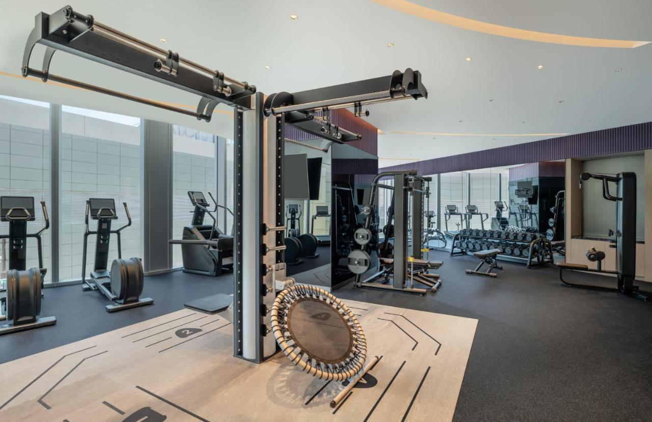 W Macau - Studio City Extérieur photo The gym at the hotel