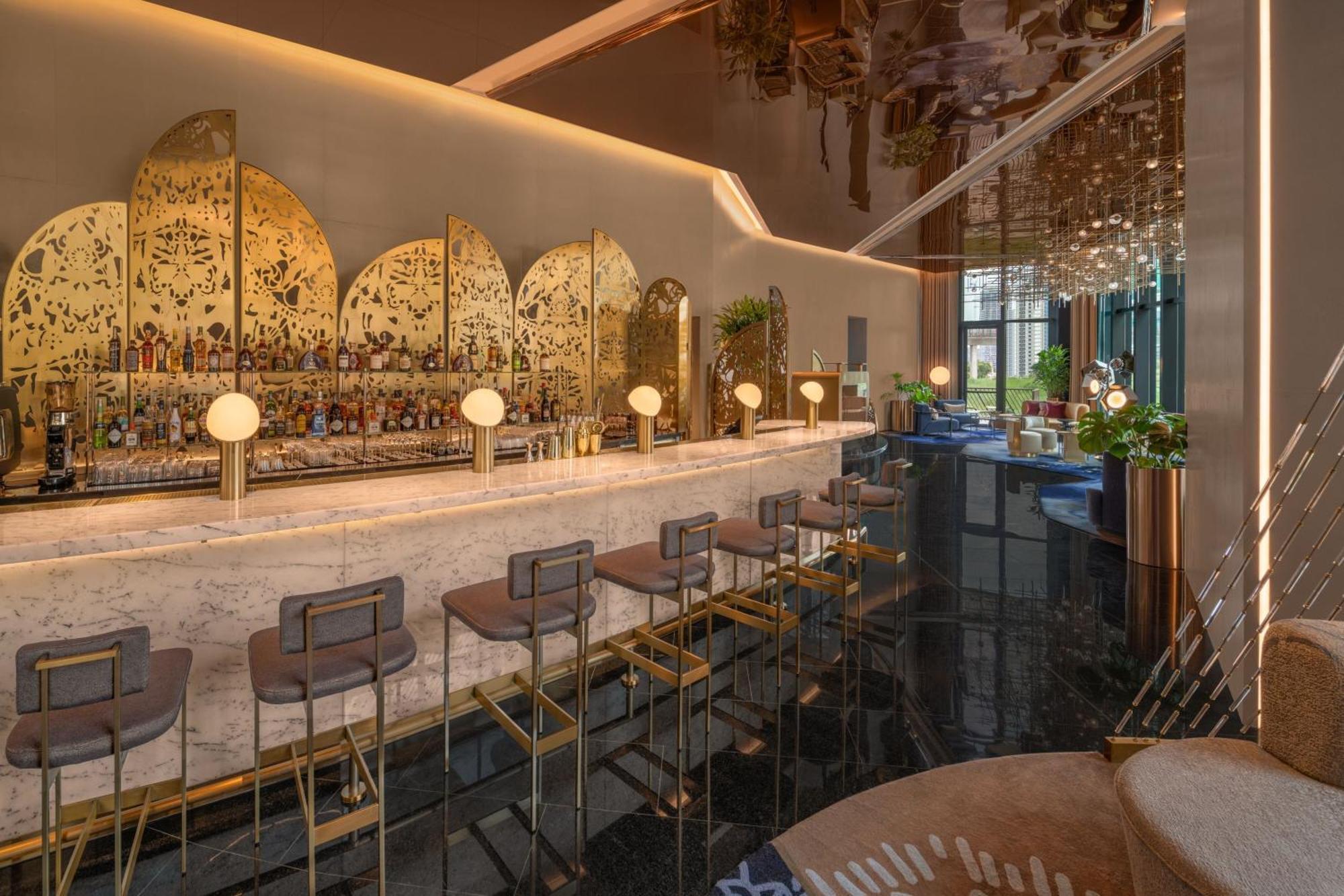 W Macau - Studio City Extérieur photo The bar at the 101 Sky Bar