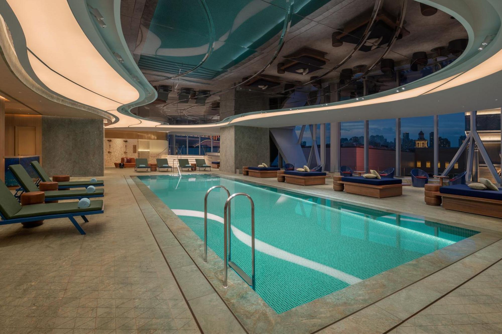 W Macau - Studio City Extérieur photo The pool at the Mandarin Oriental
