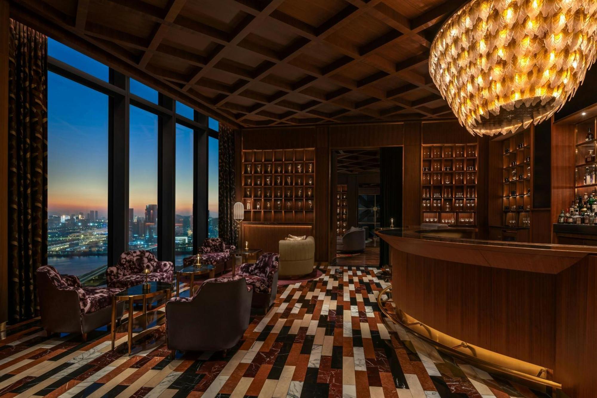 W Macau - Studio City Extérieur photo The bar at the 39th floor
