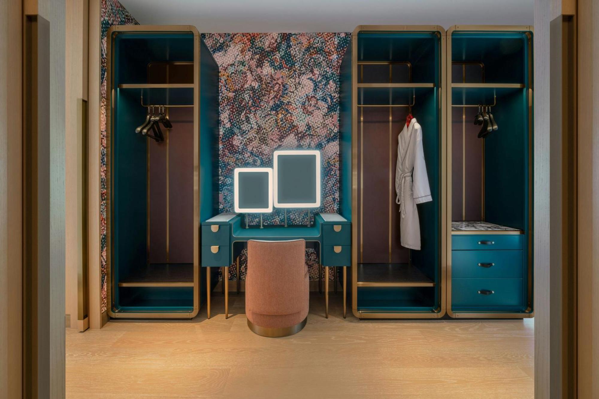 W Macau - Studio City Extérieur photo A dressing room