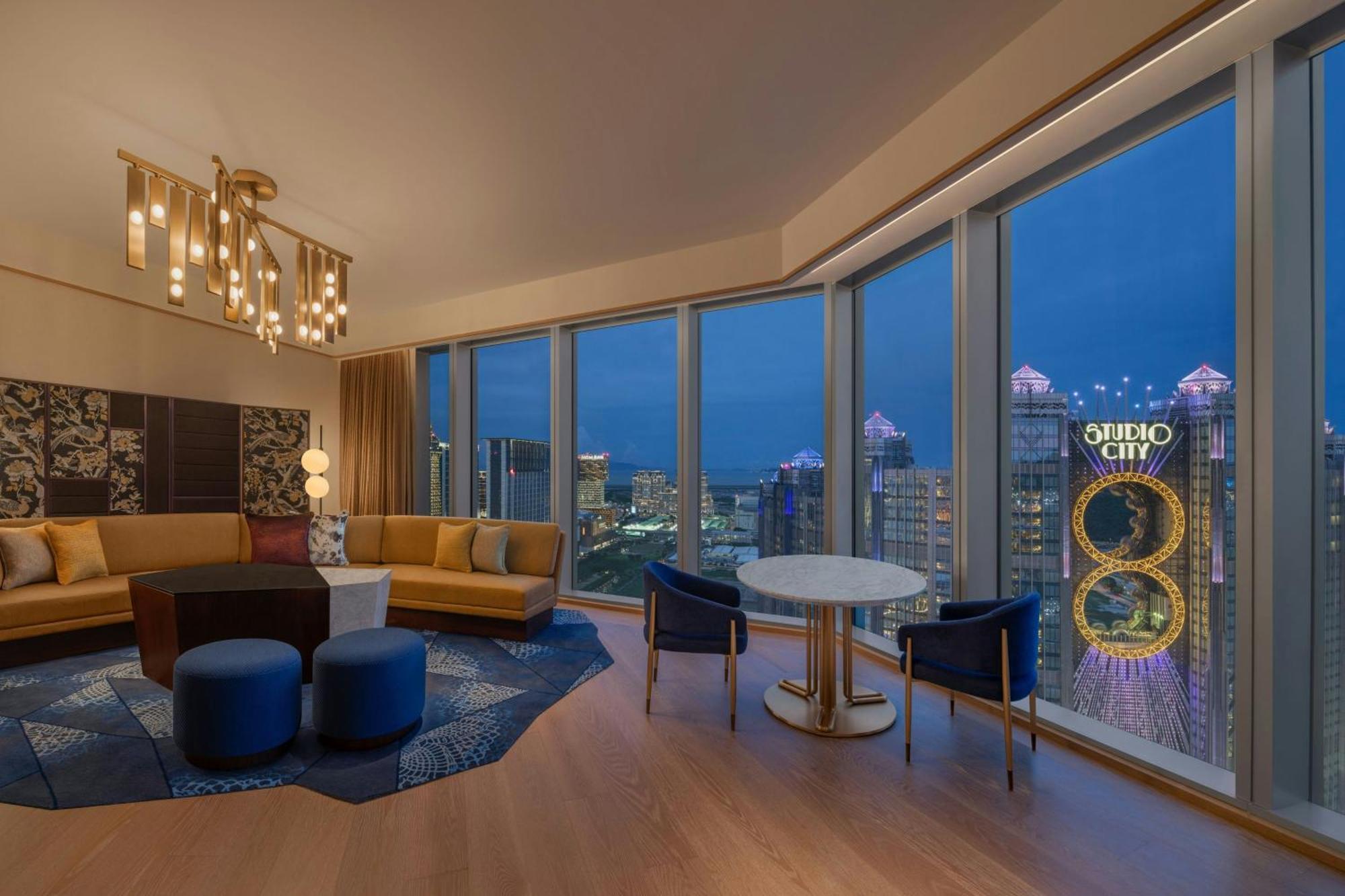 W Macau - Studio City Extérieur photo Suite at the hotel
